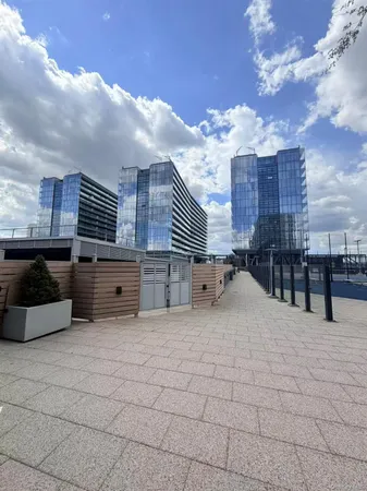 $658,000 | 131-05 40 Road, Unit 15D | Flushing