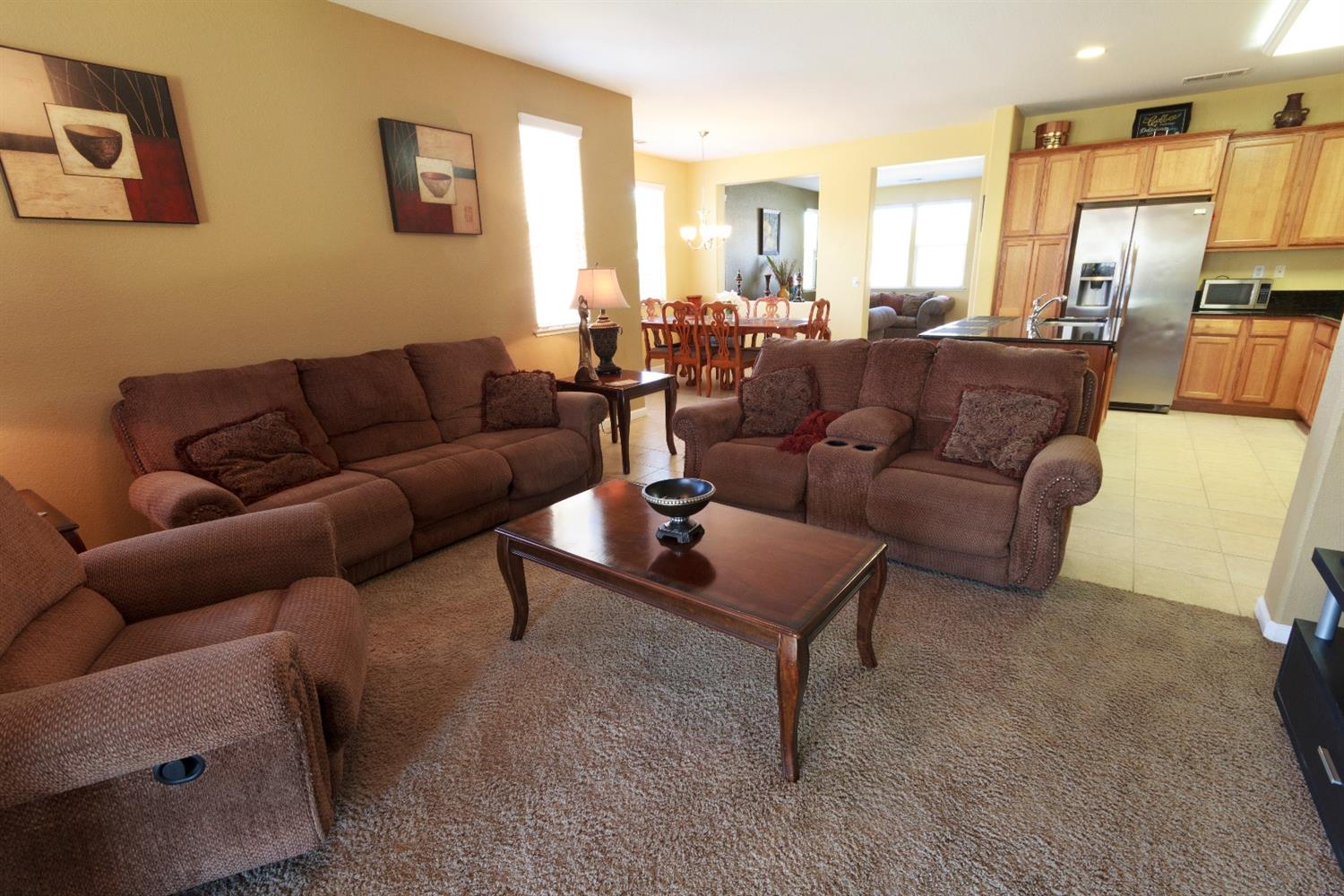 557 Abbott Avenue Reedley, CA 93654 - Photo 13 of 27 Gallery Image 13