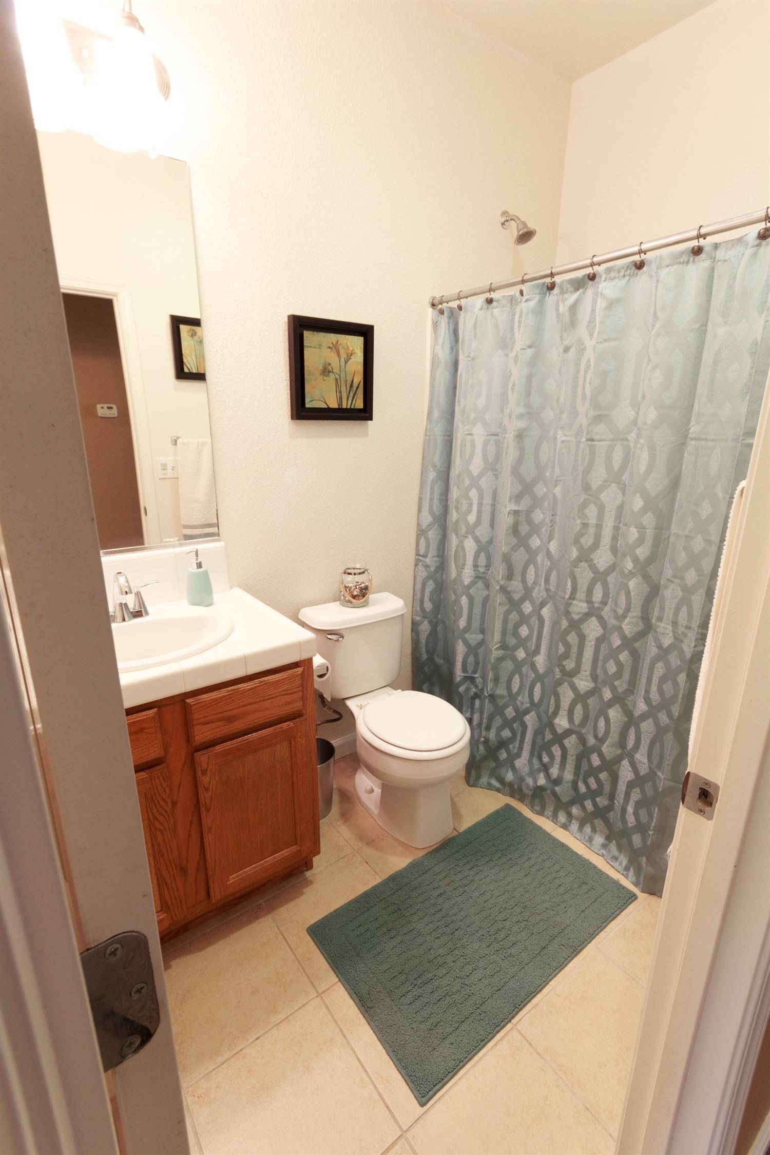 557 Abbott Avenue Reedley, CA 93654 - Photo 15 of 27 Gallery Image 15