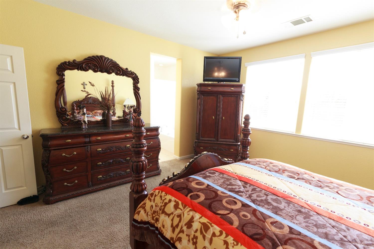 557 Abbott Avenue Reedley, CA 93654 - Photo 21 of 27 Gallery Image 21