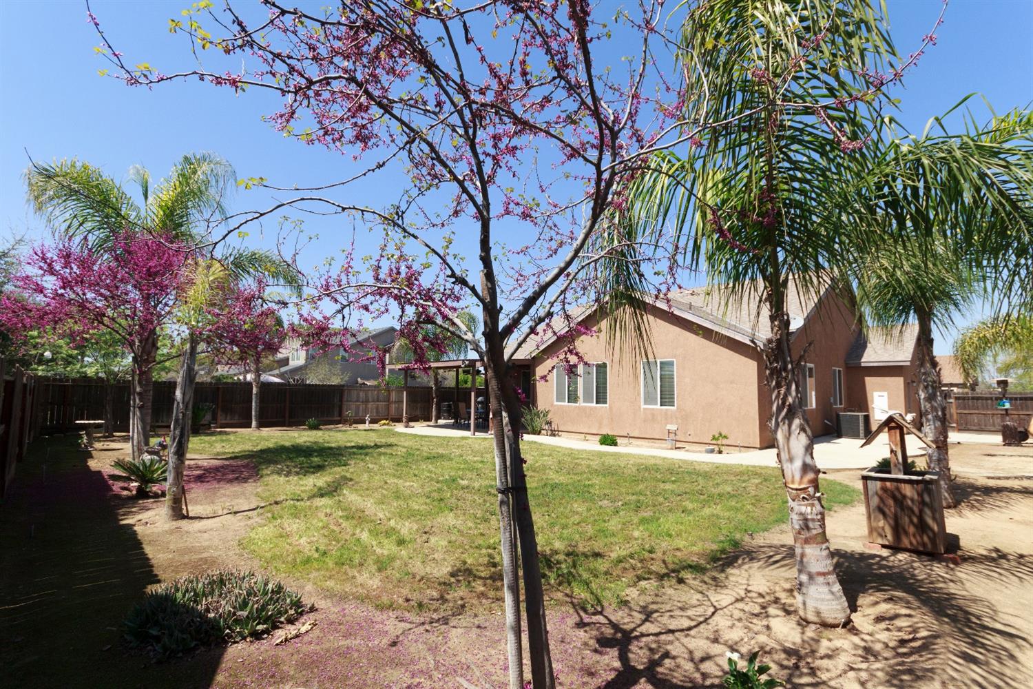 557 Abbott Avenue Reedley, CA 93654 - Photo 24 of 27 Gallery Image 24