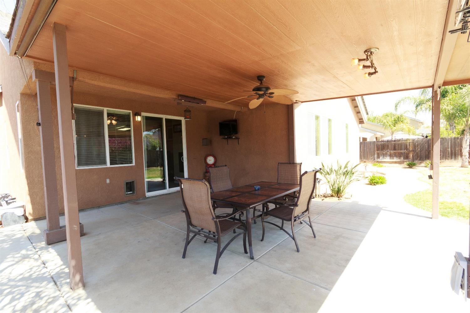 557 Abbott Avenue Reedley, CA 93654 - Photo 25 of 27 Gallery Image 25