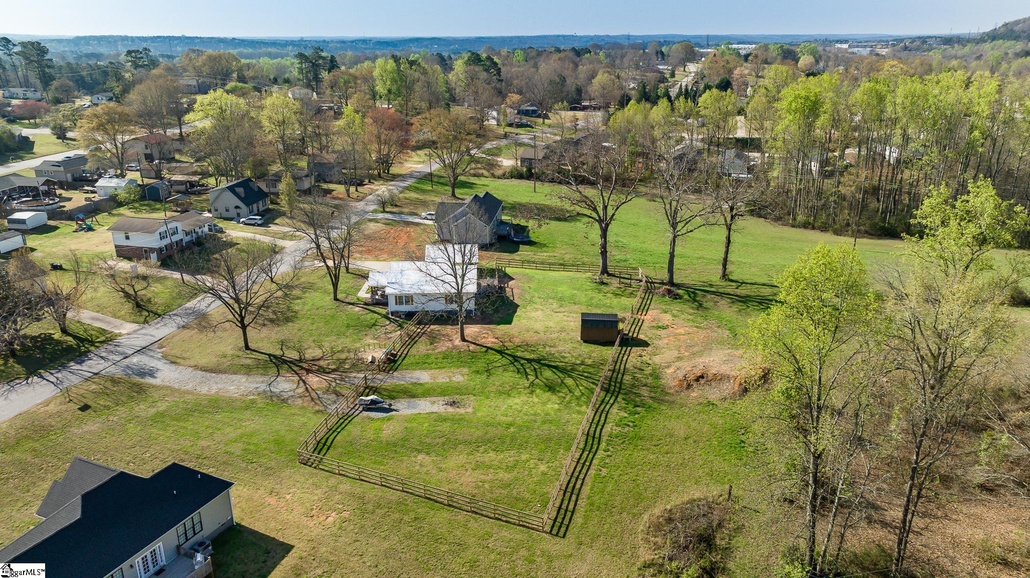 304 State Rd S-39-127 Liberty, SC 29657 - Photo 31 of 35
