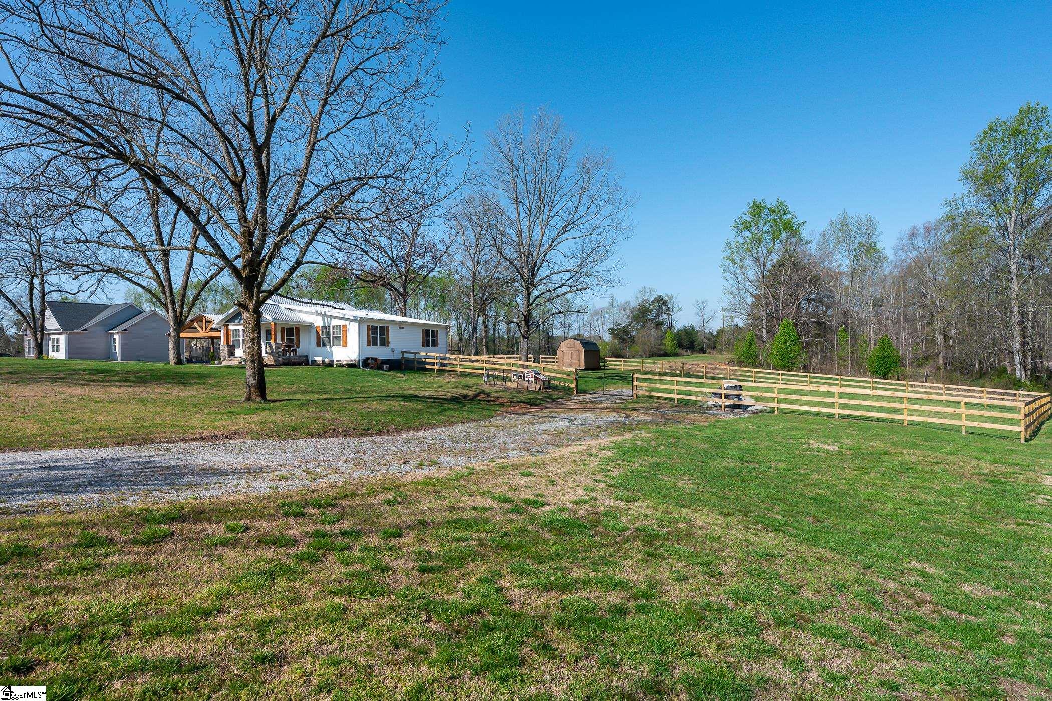 304 State Rd S-39-127 Liberty, SC 29657 - Photo 34 of 35