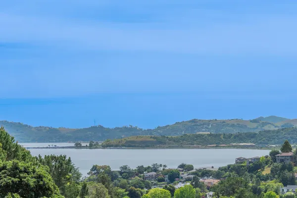 $3,000,000 | 66 Inverness Drive, San Rafael, CA 94901