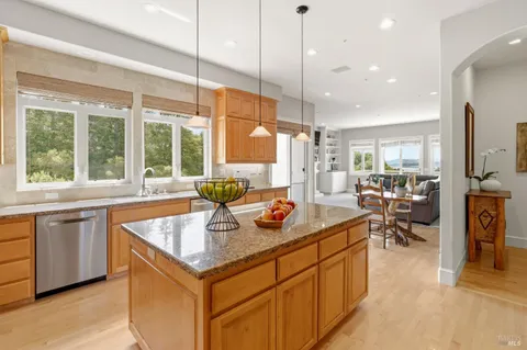 $3,000,000 | 66 Inverness Drive, San Rafael, CA 94901