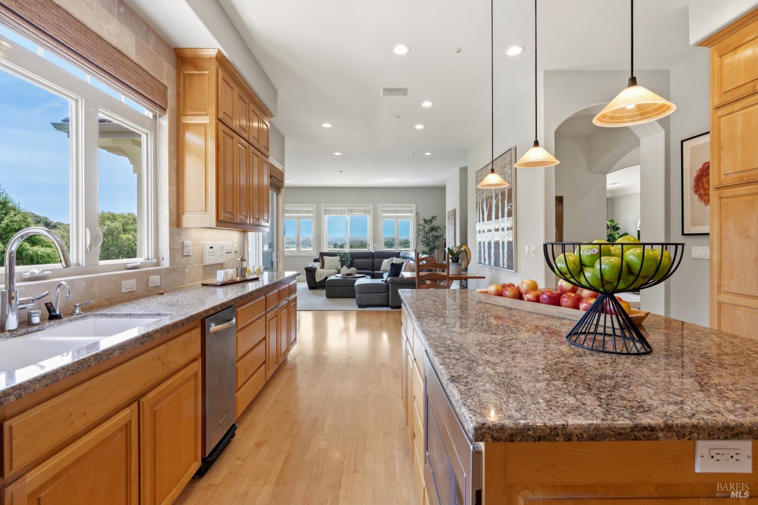 66 Inverness Drive San Rafael, CA 94901 - Photo 17 of 49