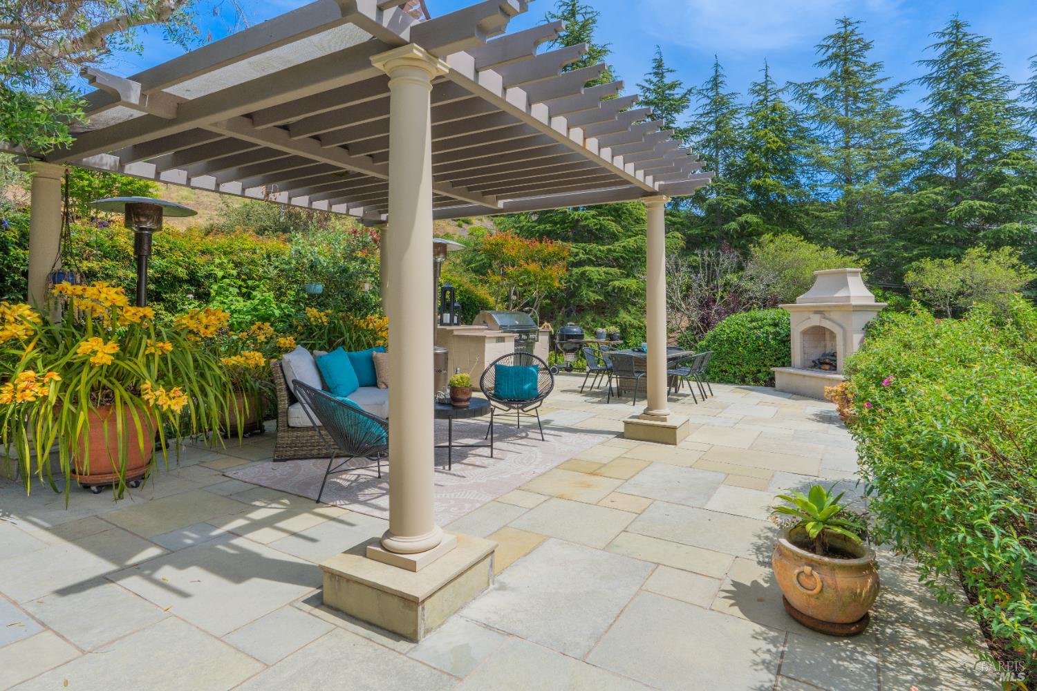 66 Inverness Drive San Rafael, CA 94901 - Photo 20 of 49