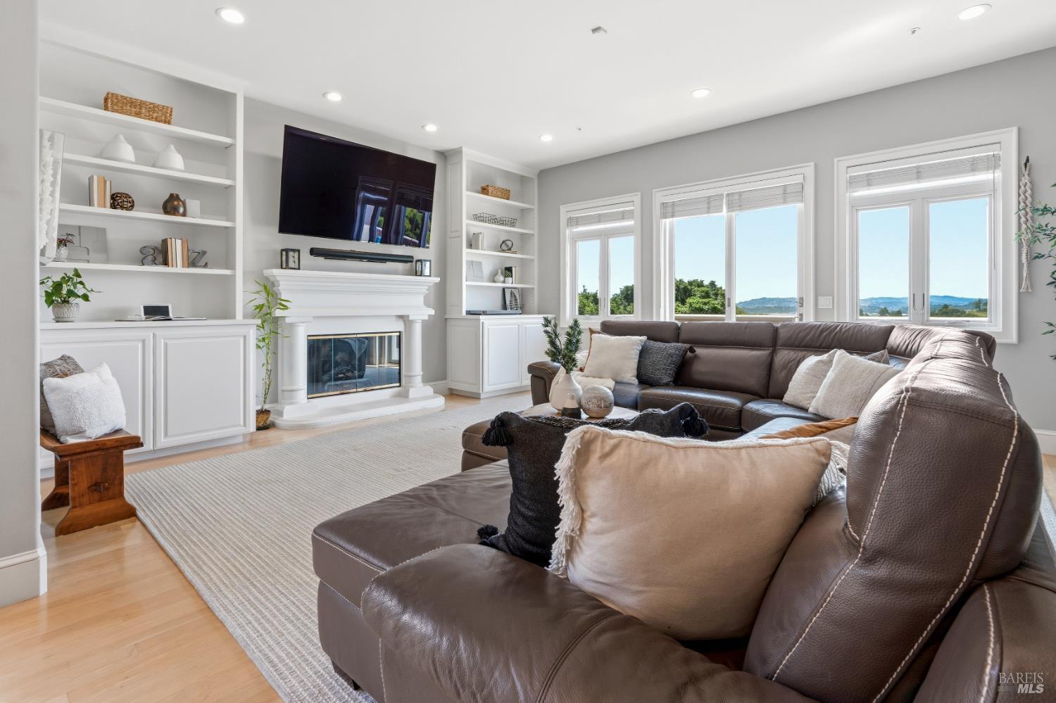 66 Inverness Drive San Rafael, CA 94901 - Photo 21 of 49