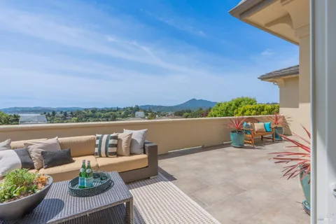$3,000,000 | 66 Inverness Drive, San Rafael, CA 94901