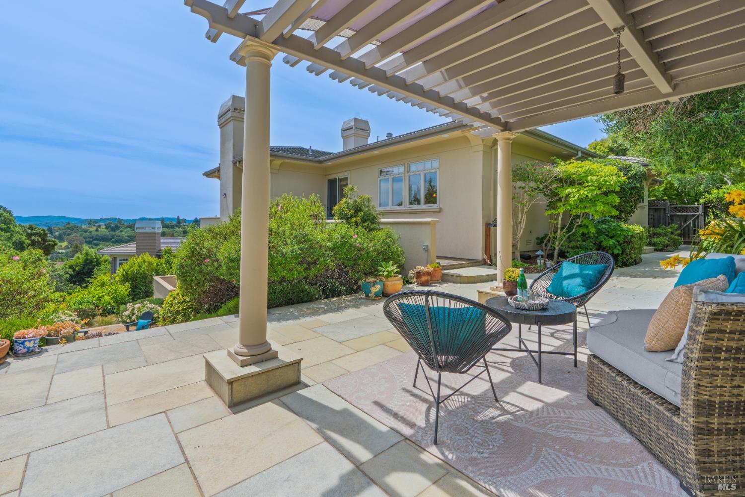 66 Inverness Drive San Rafael, CA 94901 - Photo 4 of 49