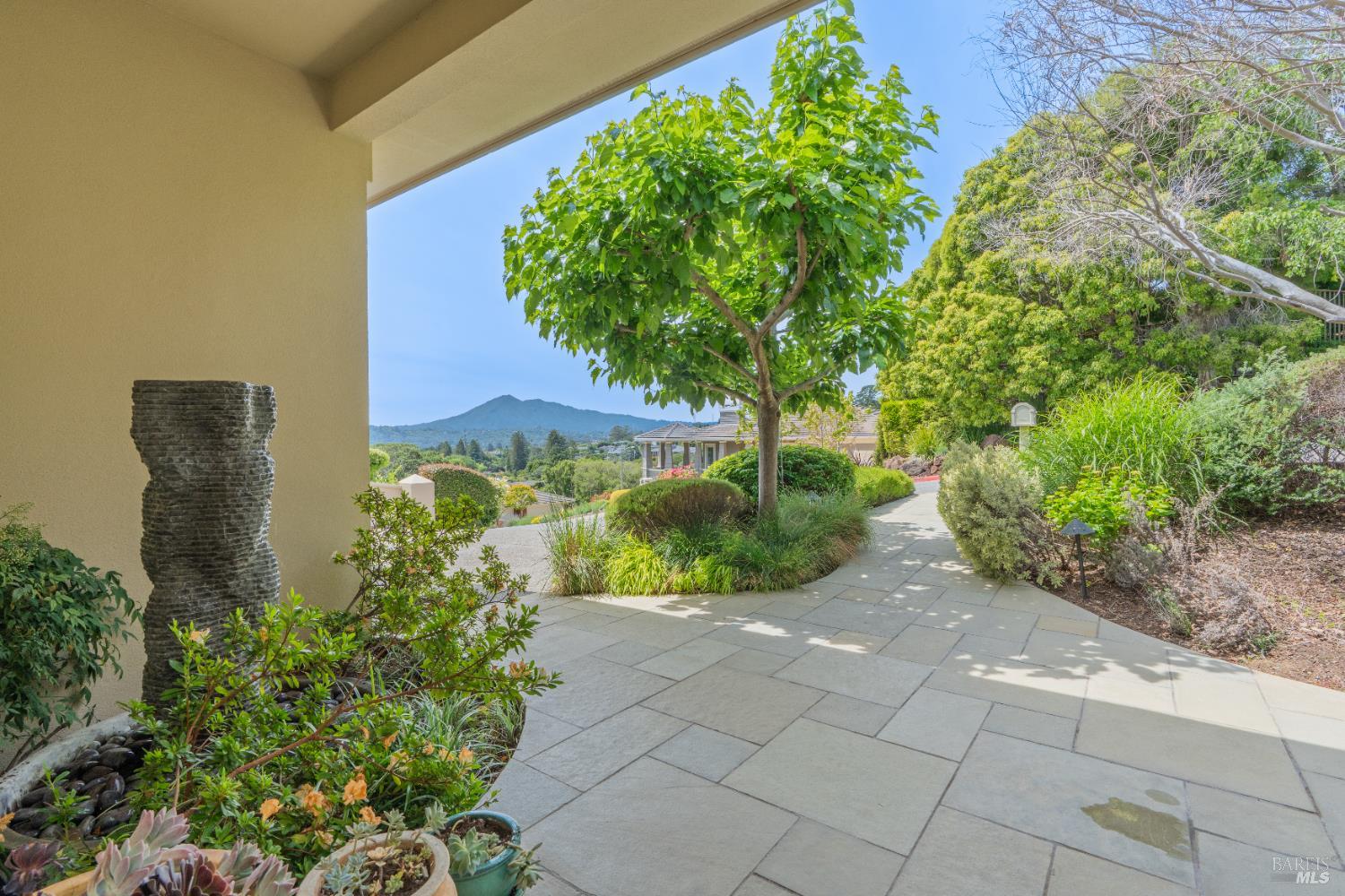 66 Inverness Drive San Rafael, CA 94901 - Photo 7 of 49