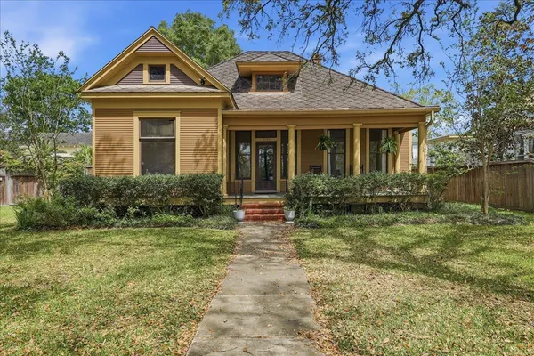 $179,900 | 2120 Hazel Avenue, Beaumont, TX 77701