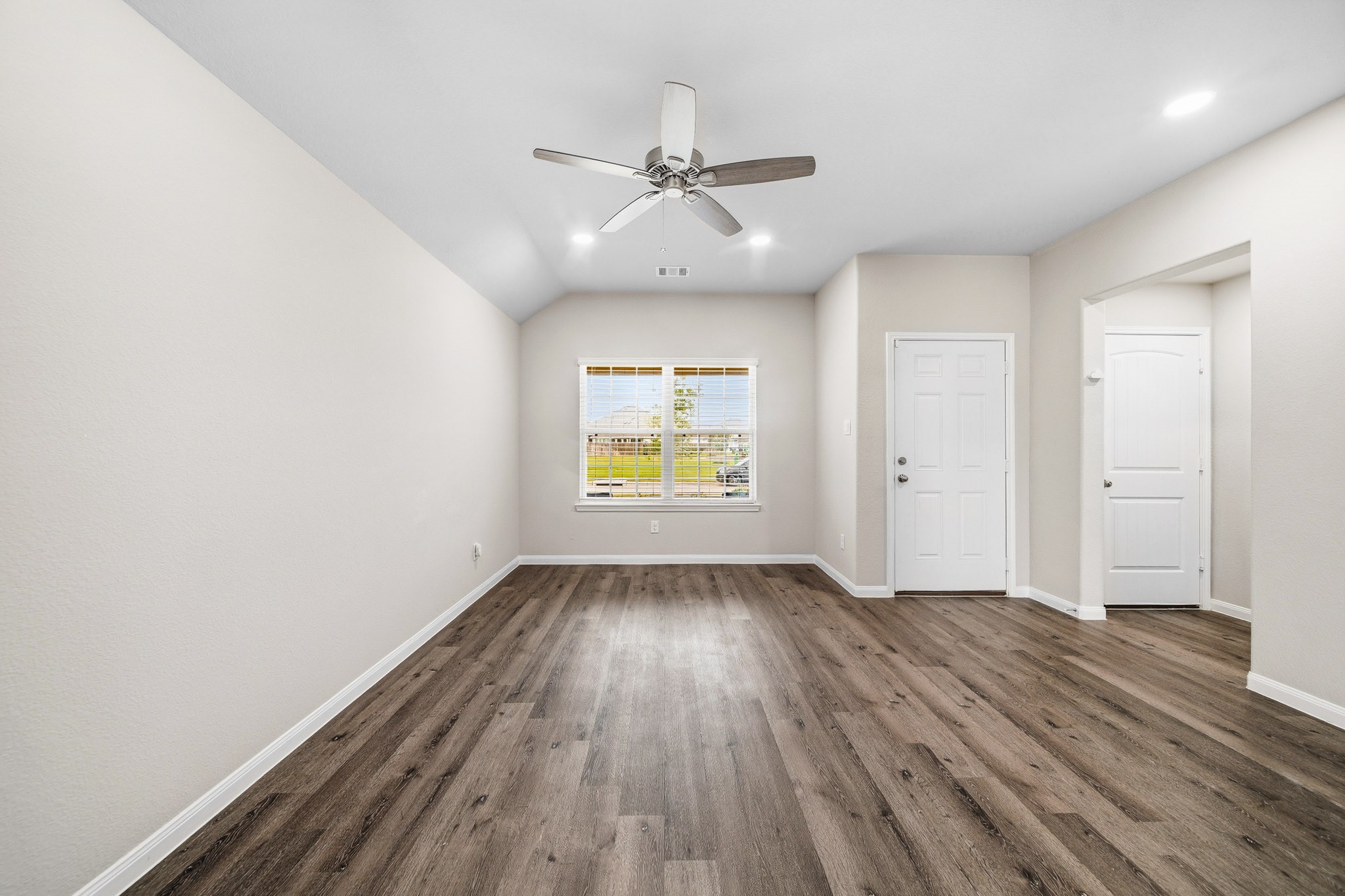5235 James Michael Drive Rosharon, TX 77583 - Photo 14 of 41