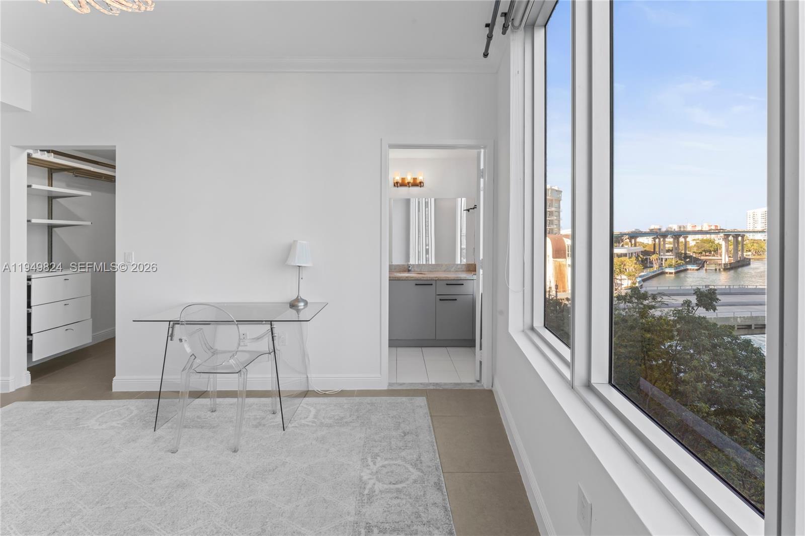 185 Southwest 7th Street, Unit 603 Miami, FL 33130 - Photo 18 of 32