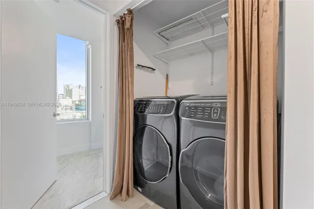 a view of parking area