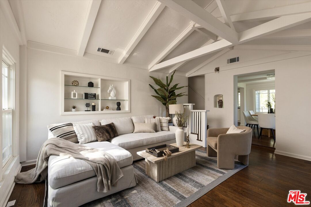 5514 Canyonside Road La Crescenta, CA 91214 - Photo 10 of 73 Gallery Image 10
