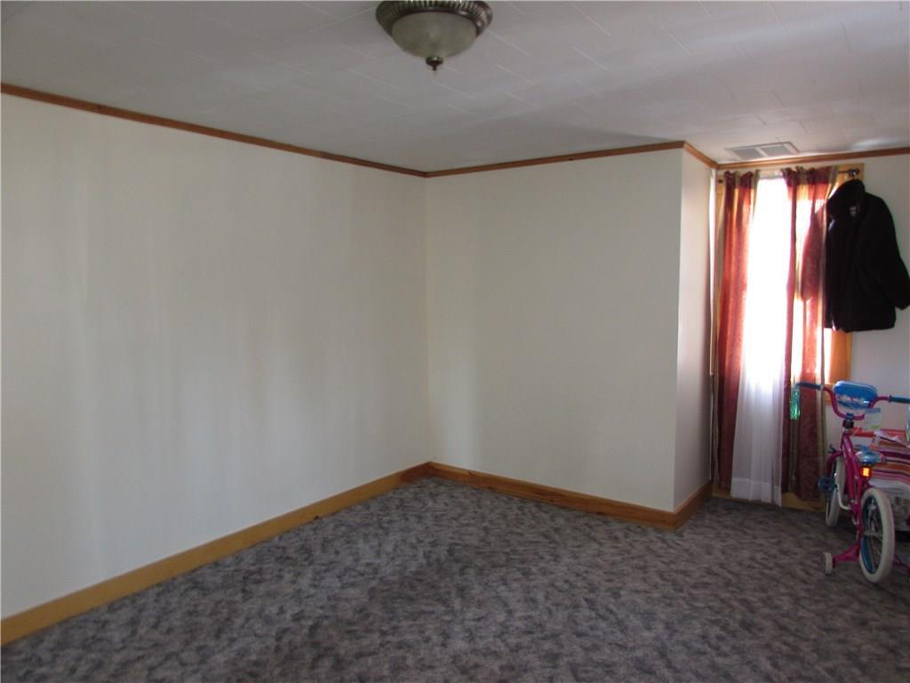 31 Pleasant Street Springvale, ME 04083 - Photo 4 of 10 Photo