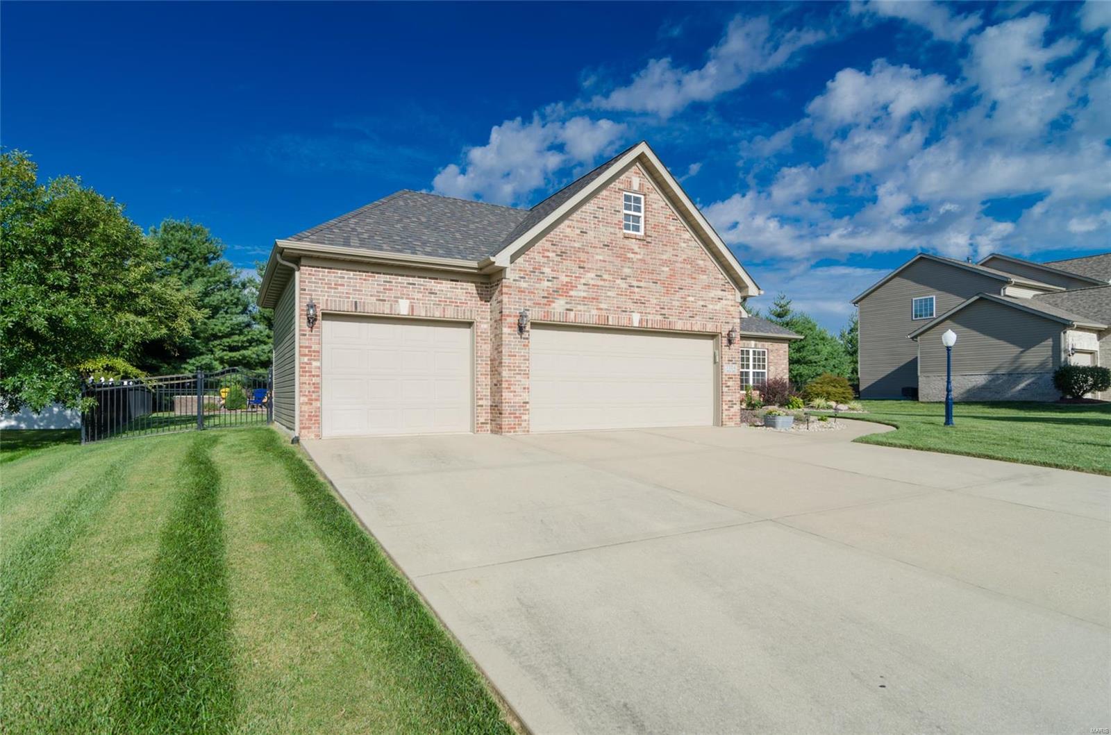 3324 Piazza Lane Edwardsville, IL 62025 - Photo 4 of 37