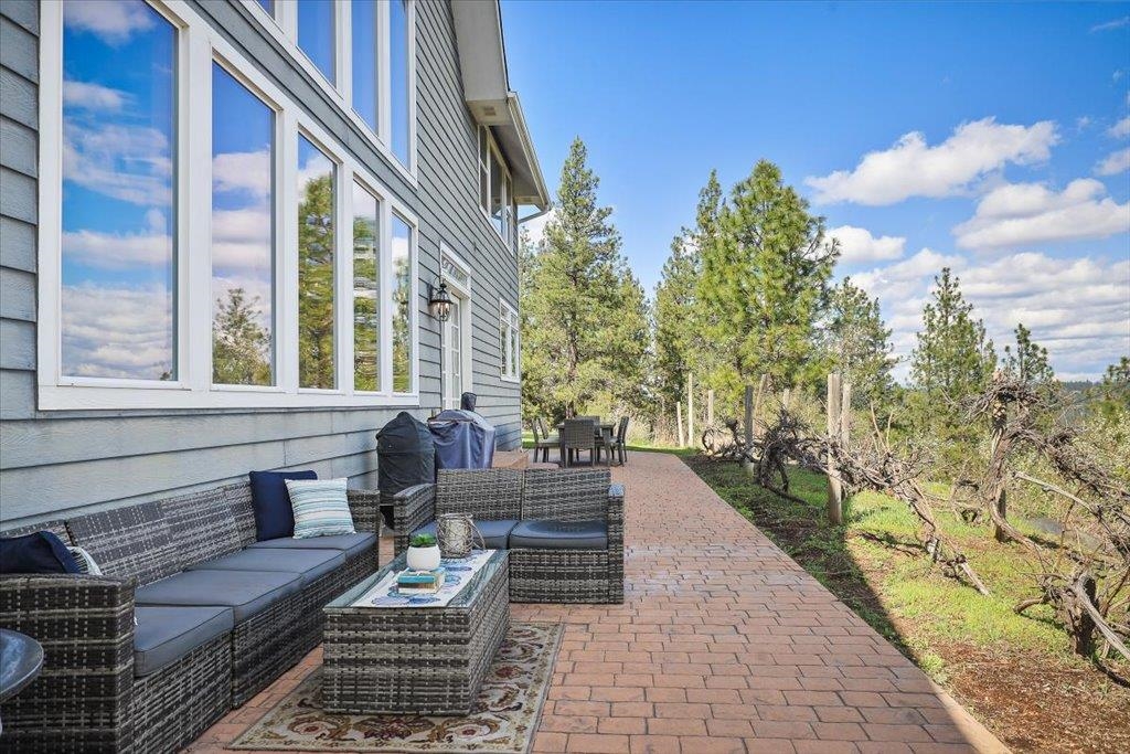 305 West Viewmont Road Spokane, WA 99224 - Photo 33 of 46