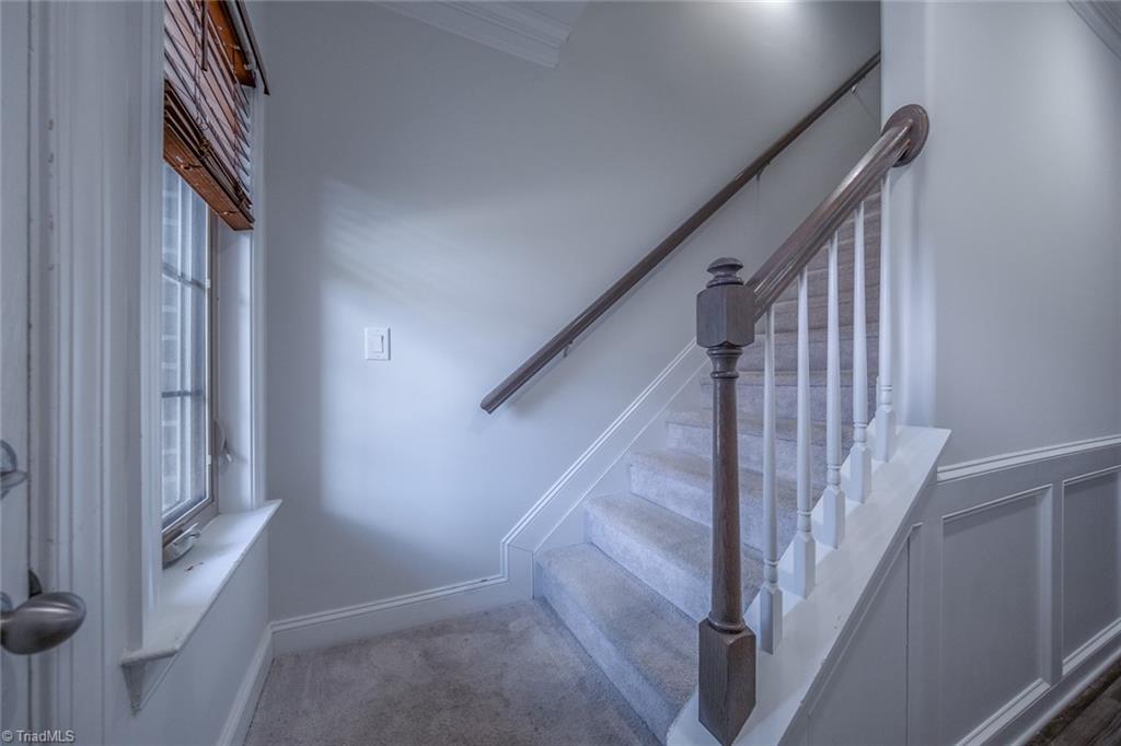 3836 Thistleberry Road High Point, NC 27265 - Photo 4 of 28