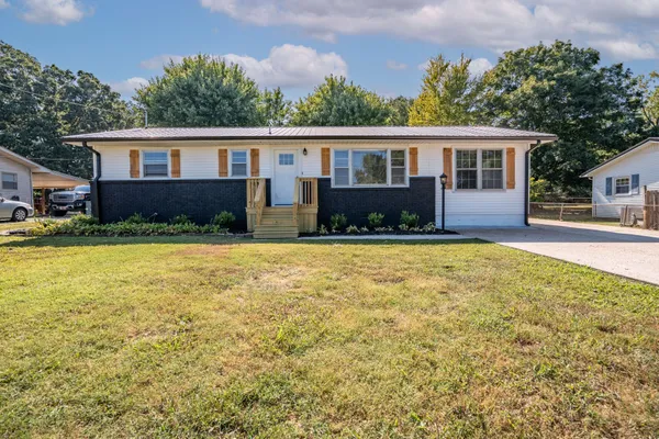 $249,000 | 530 North Main Street, Loretto, TN 38469