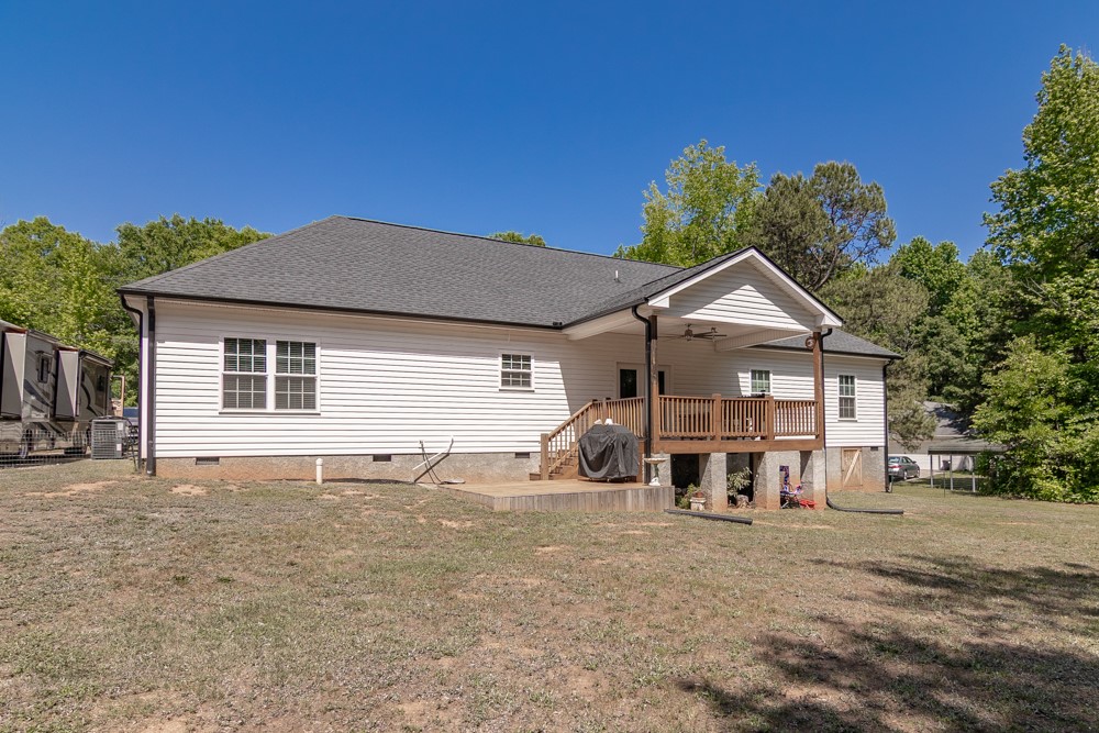 136 Maret Road Townville, SC 29689 - Photo 40 of 42 Covered Back Deck