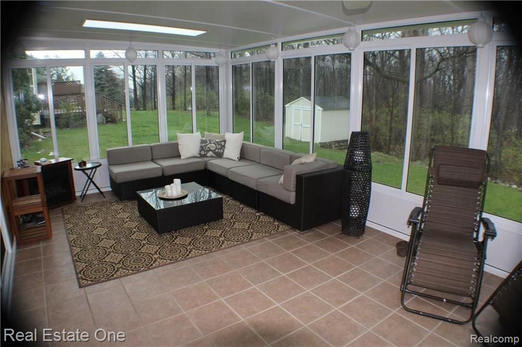 511 Whitney Drive Rochester Hills, MI 48307 - Photo 23 of 25