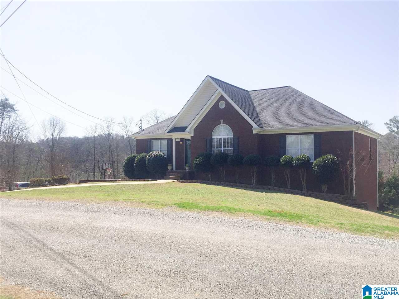 1560 Overlook Point Warrior, AL 35180 - Photo 2 of 42