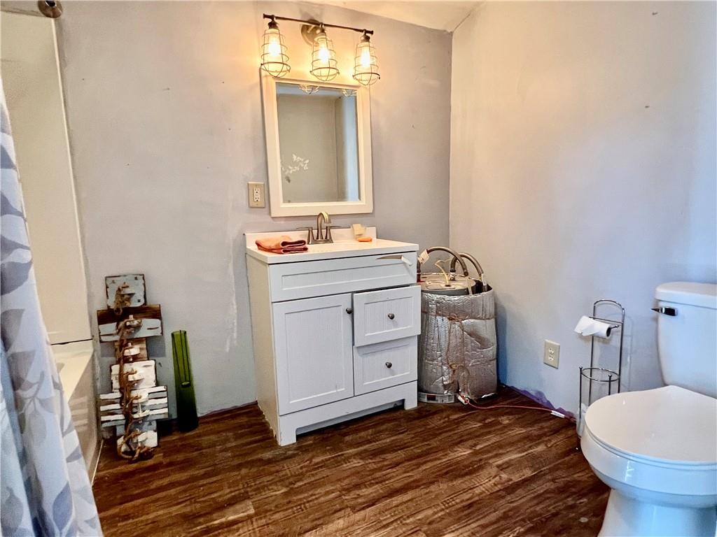 1752 South Eighty Eight Road Greensboro, PA 15338 - Photo 21 of 30 Studio Apartment Full Bath