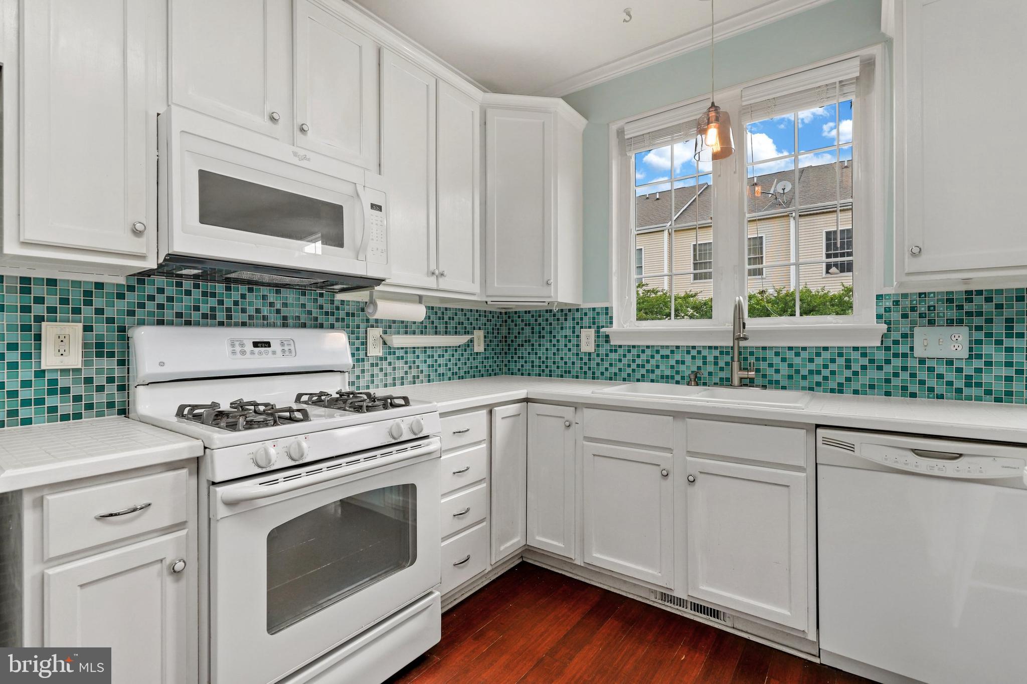 25007 Riding Center Drive Chantilly, VA 20152 - Photo 11 of 28 Gallery Image 11