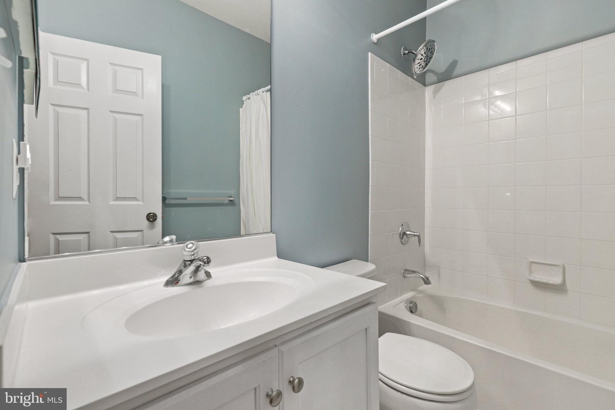 25007 Riding Center Drive Chantilly, VA 20152 - Photo 16 of 28 Gallery Image 16