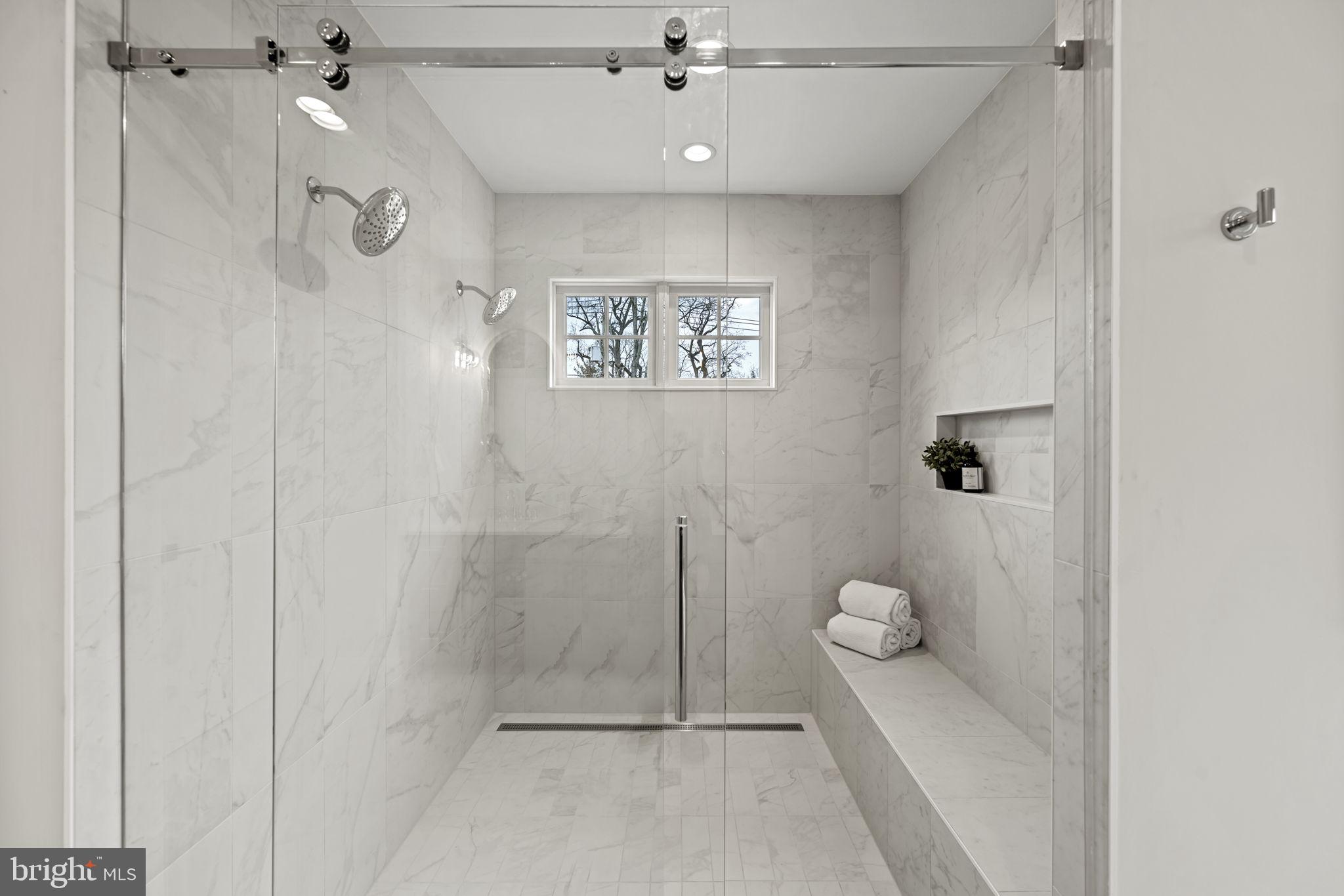 8911 Ewing Drive Bethesda, MD 20817 - Photo 32 of 67 Primary Spa Bath