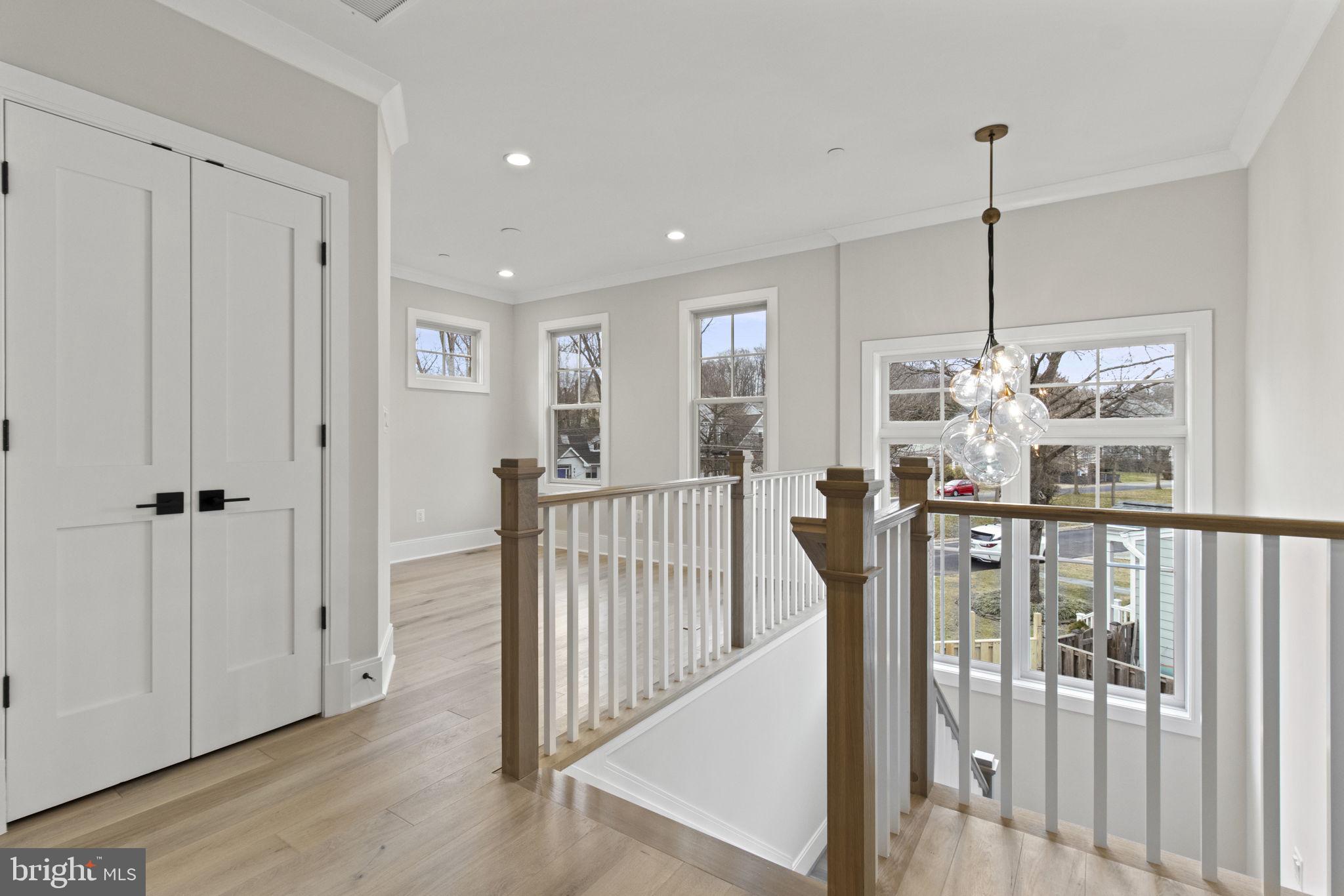 8911 Ewing Drive Bethesda, MD 20817 - Photo 33 of 67 Upstairs Landing