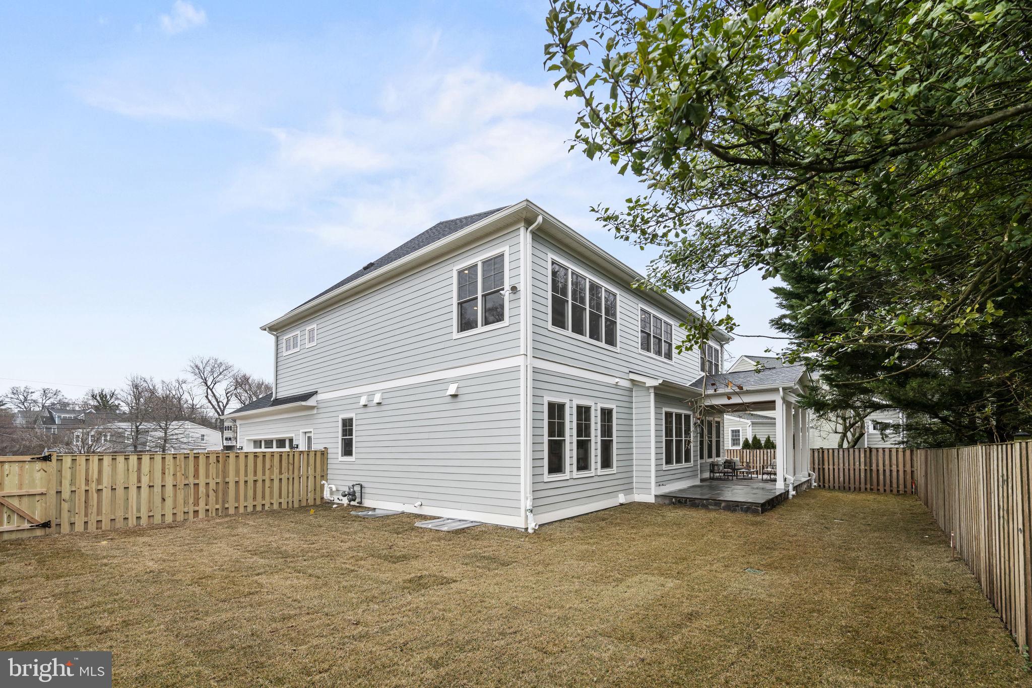 8911 Ewing Drive Bethesda, MD 20817 - Photo 4 of 67 Rear and Side Yards