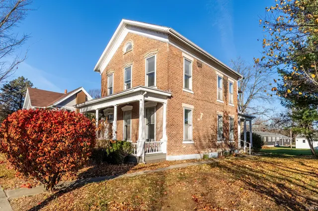 $249,900 | 627 Main Street, New Haven, IN 46774