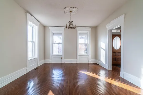 $229,900 | 627 Main Street, New Haven, IN 46774