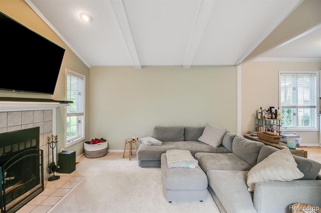 2035 Devonshire Road Bloomfield Hills, MI 48302 - Photo 19 of 36