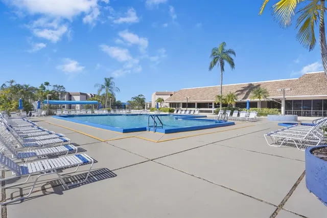 $125,000 | 10467 Sunrise Lakes Boulevard, Unit 210, Sunrise, FL 33322