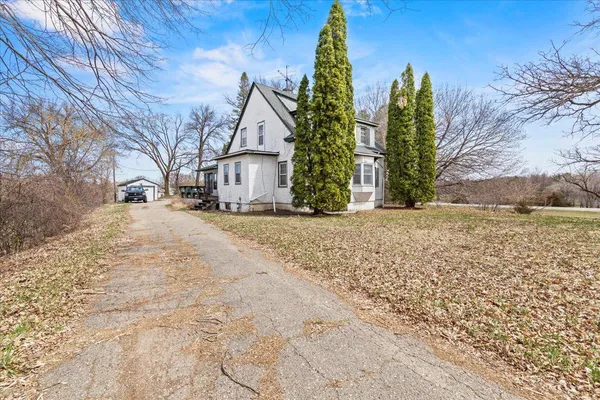 $575,000 | 72714 250th Street, Dassel, MN 55325