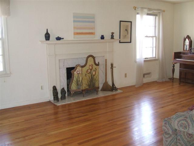 22 Watch Hill Road Rock Island, IL 61201 - Photo 2 of 11 Gallery Image 2