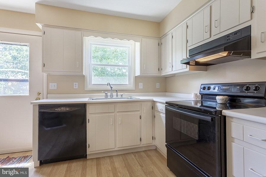 6151 Friar Road Harrisburg, PA 17111 - Photo 8 of 23 Gallery Image 8