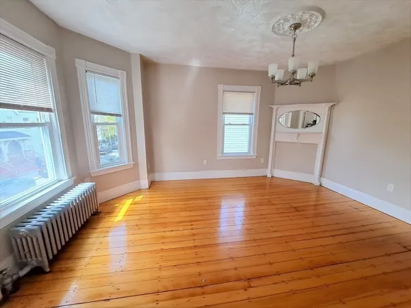 $3,600 | 35 Catawba Street, Unit 2, Boston, MA 02119