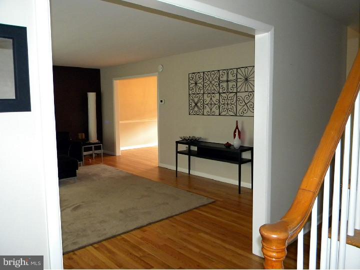 428 Barrett Road Emmaus, PA 18049 - Photo 3 of 25 Foyer