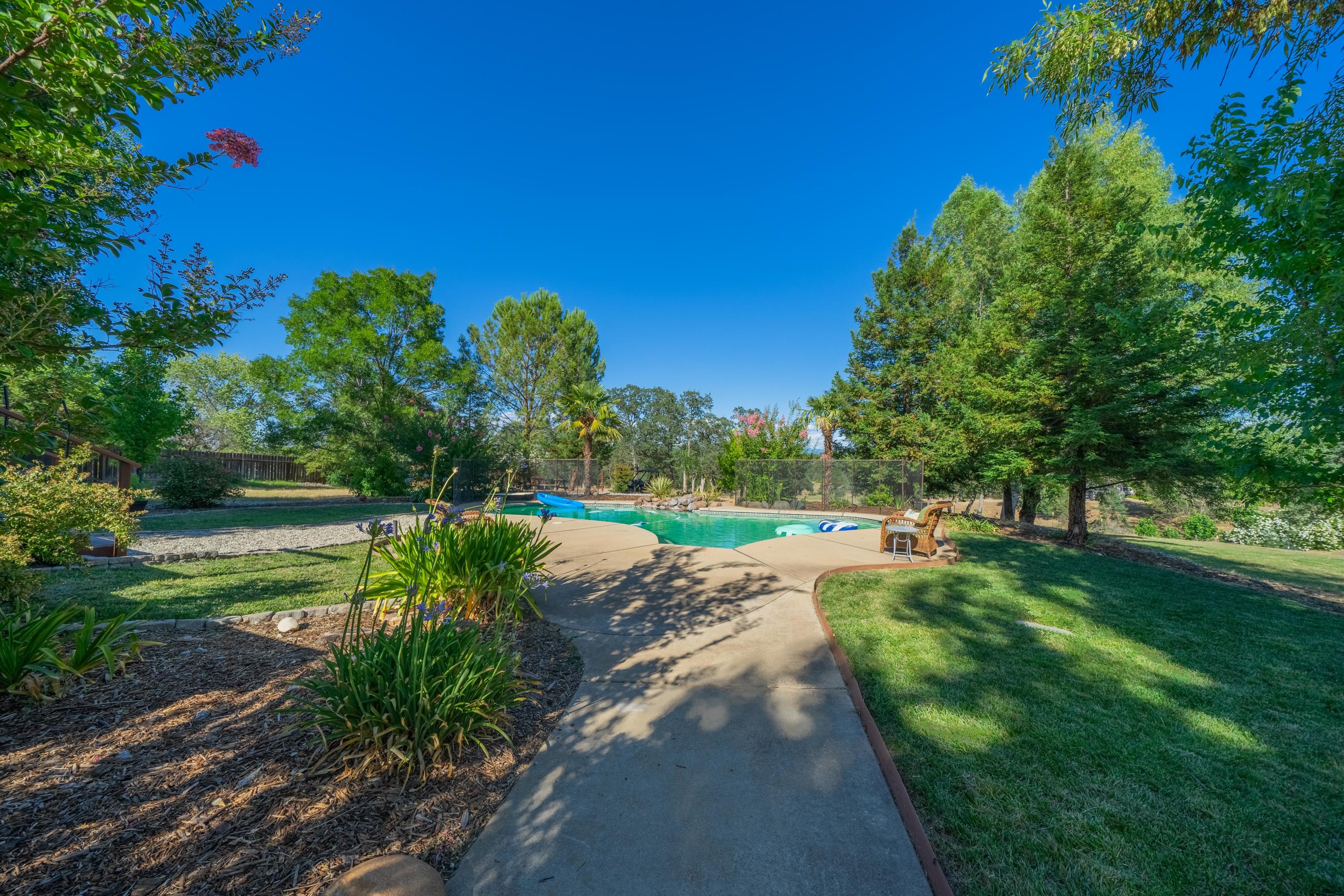 9211 Stillwater Road Redding, CA 96002 - Photo 30 of 44 DSC08322-HDR
