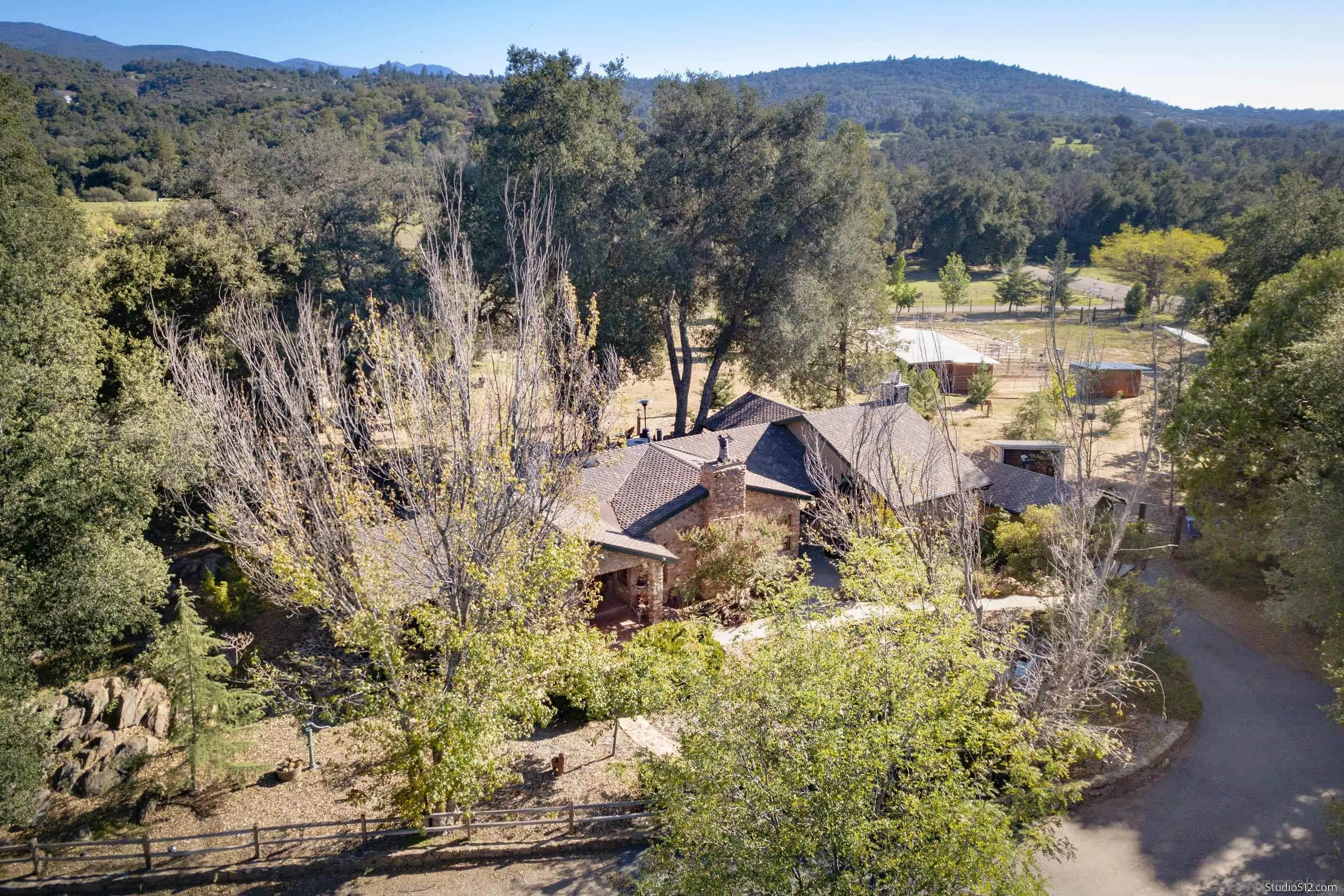 3185 Pine Hills Road Julian, CA 92036 - Photo 3 of 68 Gallery Image 3