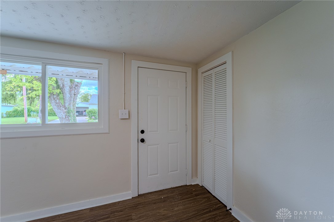 330 St Paul Avenue Springfield, OH 45504 - Photo 7 of 33