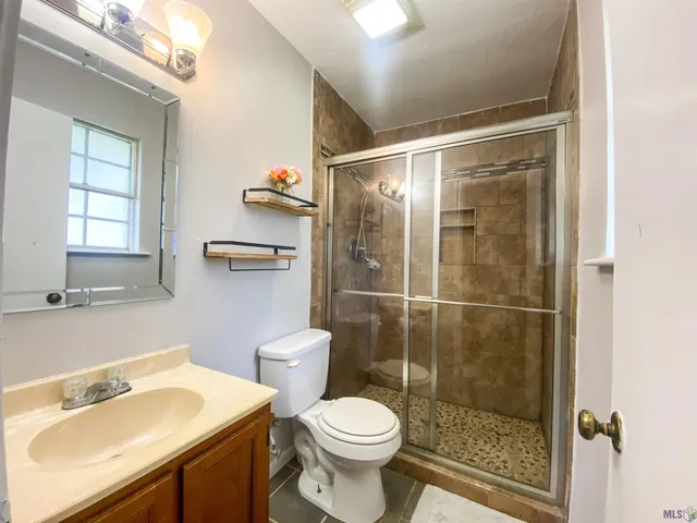 $195,000 | 435 Belle Vue Avenue, Lockport, LA 70374