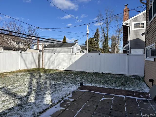 $4,800 | 26 Polo Lane, Westbury, NY 11590