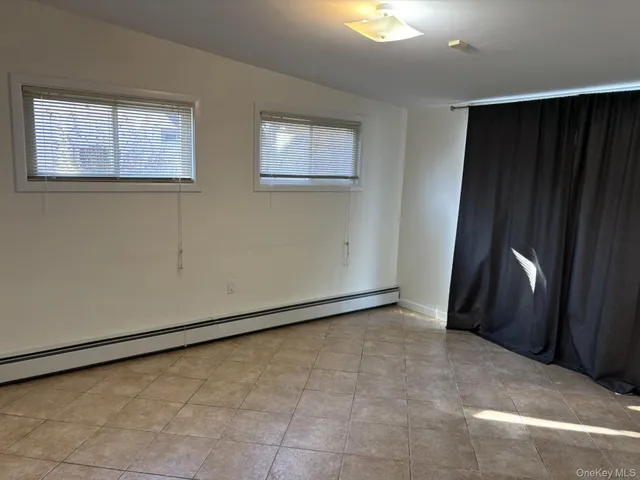 $4,800 | 26 Polo Lane, Westbury, NY 11590